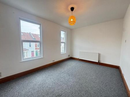 3 bedroom terraced house to rent - Photo 2