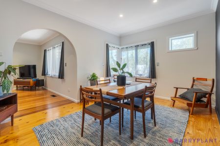 Modern three-bedroom home! - Photo 4