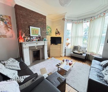 142 Burley Road, Leeds, LS4 2EU - Photo 1