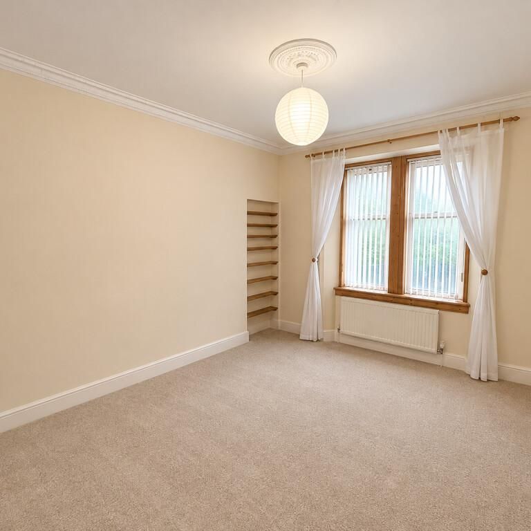 1 bedroom ground floor flat to rent - Photo 1
