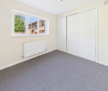 Price £995 pcm - Available Now - Unfurnished - Photo 3