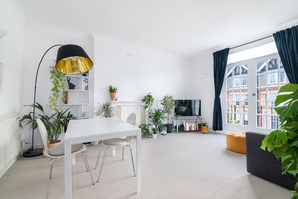 1 Bed Flat, Cromwell Crescent, SW5 - Photo 1