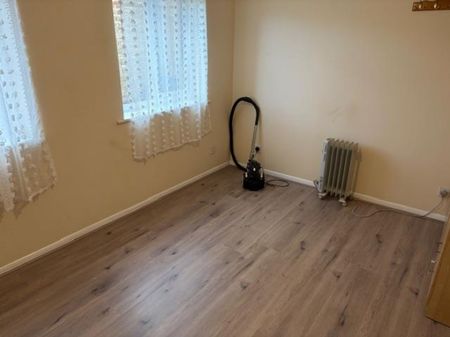 1 Bedroom Flat To Let - Photo 3