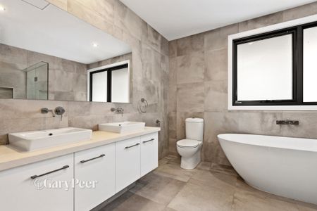 7B Rosanna St, Carnegie - Photo 3