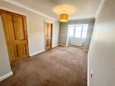 3 bedroom detached house to rent - Photo 3