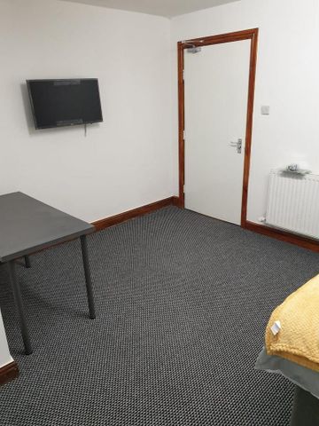 7 bedroom house to rent - Photo 5