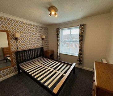 Searle Court, Appleton Square, Mitcham, CR4 - Photo 3