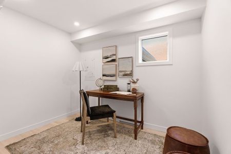 For Lease - 49 Fairmont Avenue Unit# B, West Centre Town, Ontario - Photo 2