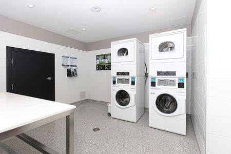 4851 Côte-St-Luc Road - The Mooncrest - Photo 4