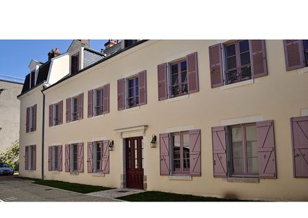 Location appartement 3 pièces, 64.00m², Romorantin-Lanthenay - Photo 2