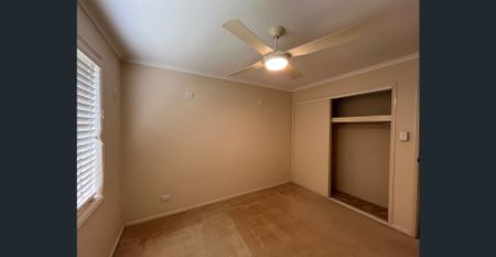 Spacious Family Home – 80 Gainsborough Avenue, Mackenzie QLD 4156 - Photo 5