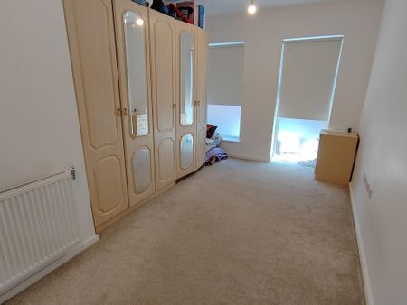 2 bedroom flat to rent - Photo 3