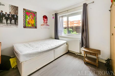 4 bedroom flat to rent - Photo 2