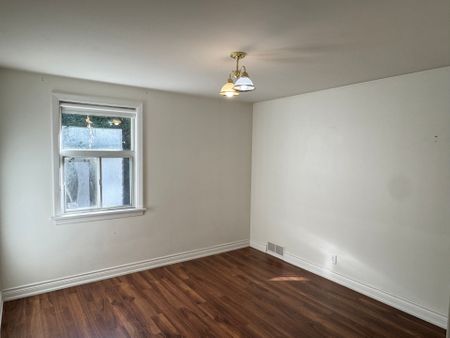 For Lease - 391 Glengarry Avenue, Toronto, Ontario - Photo 4