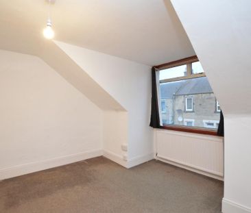 4 bedroom terraced house to rent - Photo 5