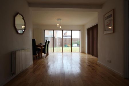 4 bedroom house to rent - Photo 2