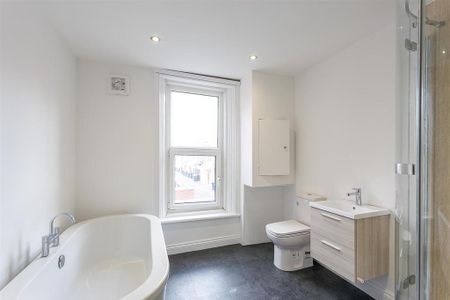 4 bedroom maisonette to rent - Photo 3