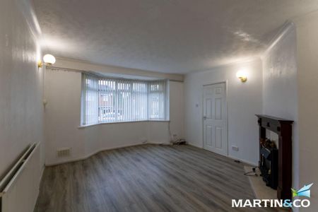 3 bedroom semi-detached house to rent - Photo 2