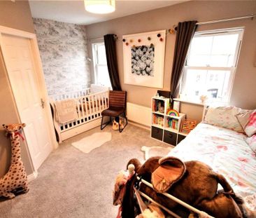 3 bedroom terraced house to rent - Photo 6