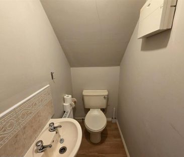 2 bedroom terraced house to rent - Photo 2