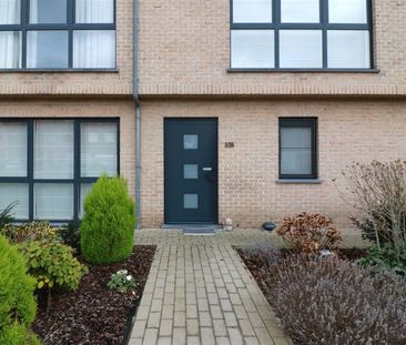 Gunstig gelegen, gelijkvloers appartement met 2 slpk. en terras - Photo 3