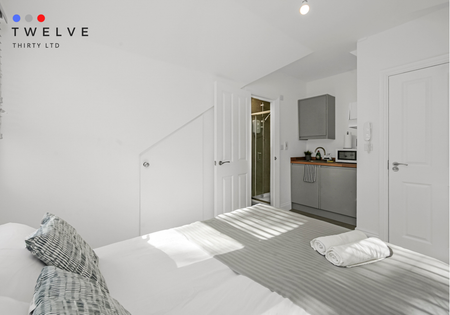 Studio to rent - Photo 2