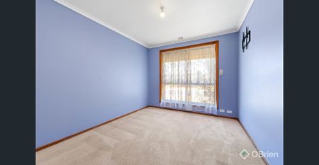 Spacious family Living - Photo 5