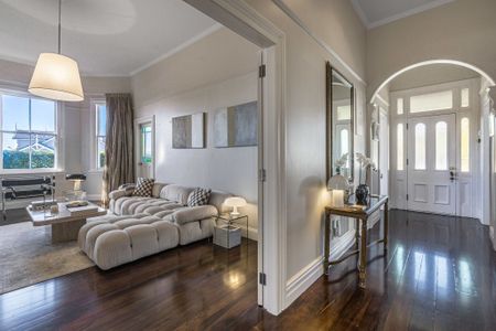 Stunning Furnished Villa! - Photo 3