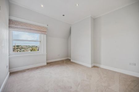 3 bedroom apartment to rent - Photo 5