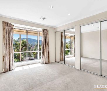 Elevated home in a convenient location - Photo 3