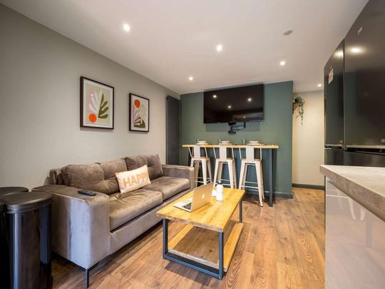 1 bedroom in a house share to rent - Photo 1