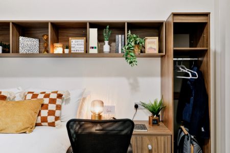 Bronze Studio - Photo 3