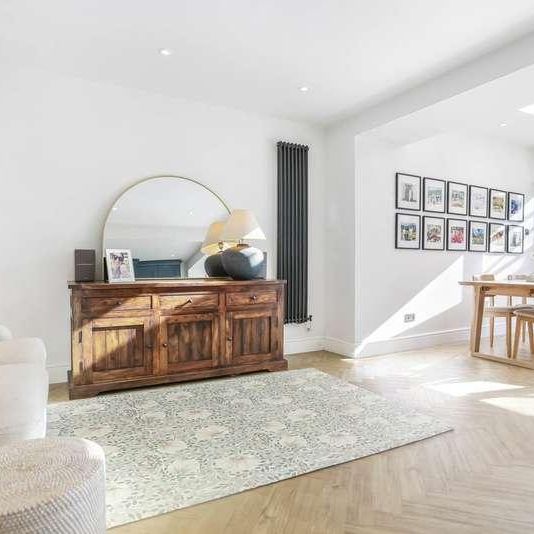 Mill Drive, Hove, BN3 - Photo 1