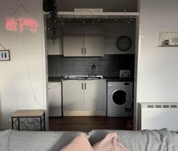 1 bedroom flat to rent - Photo 6