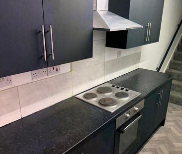 2 bed Terraced in Silkstone Street St Helens, St Helens, WA10 4PB - Photo 6