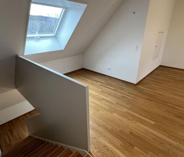 Lichtdurchflutete Maisonette-Dachwohnung mit grosser Terrasse - Photo 3