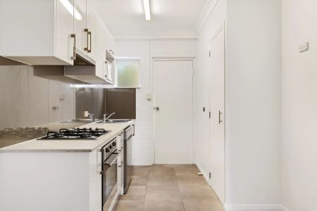 One Bedroom Unit in Kedron - Photo 4