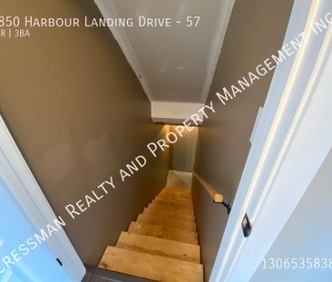 3 bed, 1 bath townhouse harbour landing - Photo 2