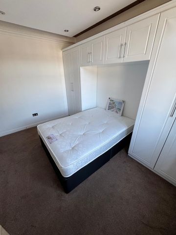 Room in a Shared House, Colombo Rd, IG1 - Photo 2