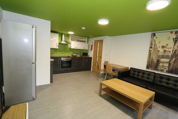 1 Bed - 2 Bed 2 Bath Double Room & Semi Studio - Photo 1