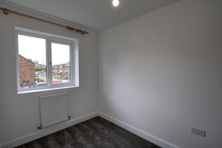 3 bedroom semi-detached house to rent - Photo 3