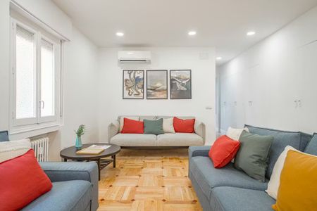 Calle de Alberto Aguilera, Madrid, Community of Madrid 28015 - Photo 4