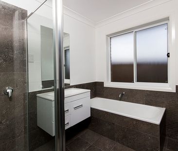 Space & Style - This One Has It All - Photo 3