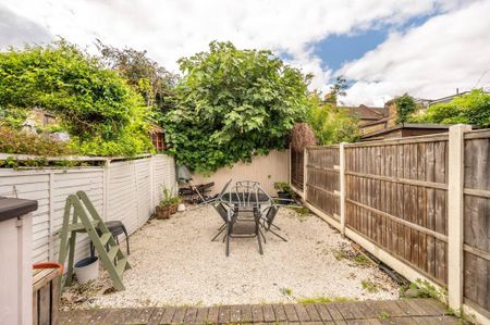 4 bedroom house to rent - Photo 3