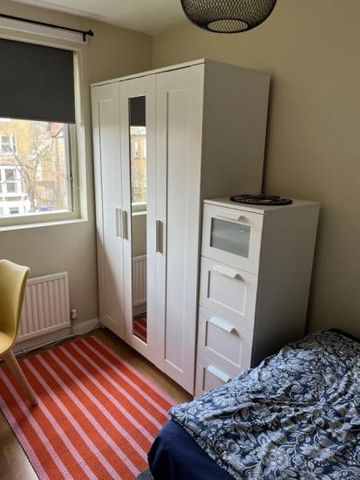Bright, Cozy Room in South Norwood to rent - Photo 5