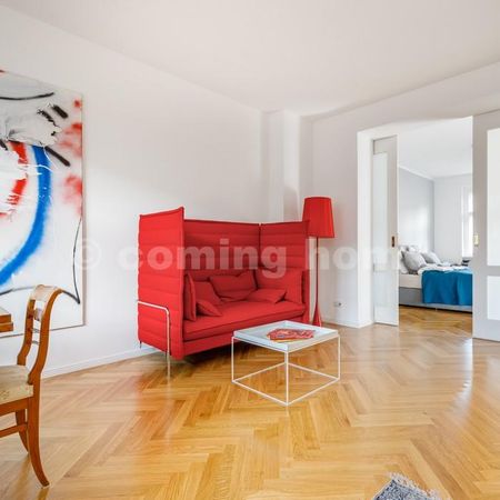 Bright modern Space - Photo 2