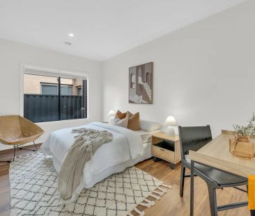 “Family home with a designer touch to every corner!” - Photo 3