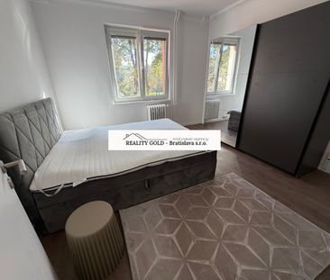 NA PRENÁJOM 2-IZBOVÝ BYT, METEOROVÁ UL., BRATISLAVA – 55 m², VEĽKÁ ... - Photo 3