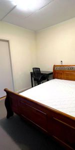 Single Bedroom in St Lucia (room only) - Photo 3