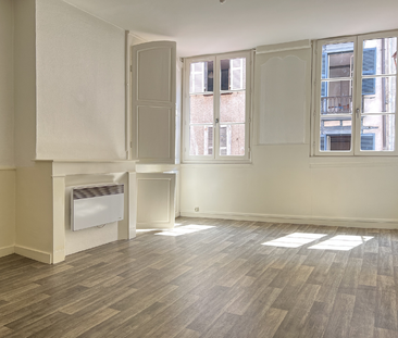 T1 bis de 47.60m2 secteur Petit Bayonne, locationn à l'année à loue... - Photo 1